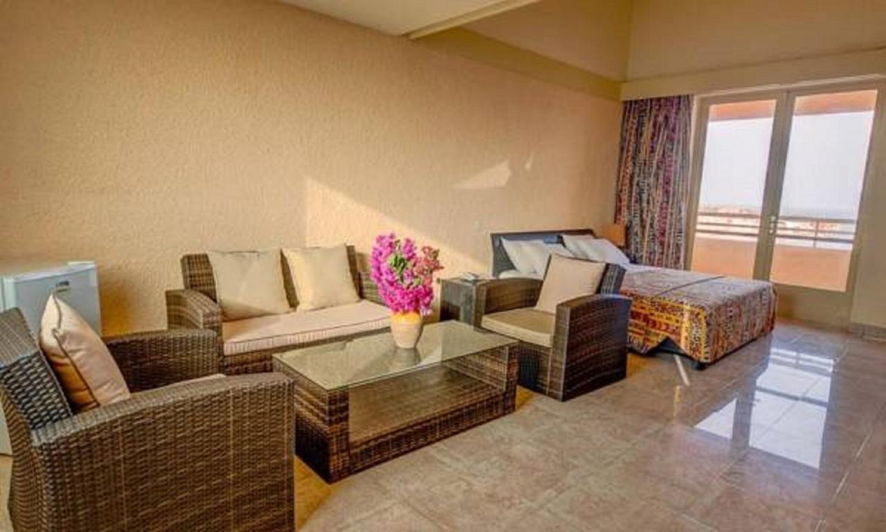 Ngor Diarama Hotel Дакар Екстериор снимка