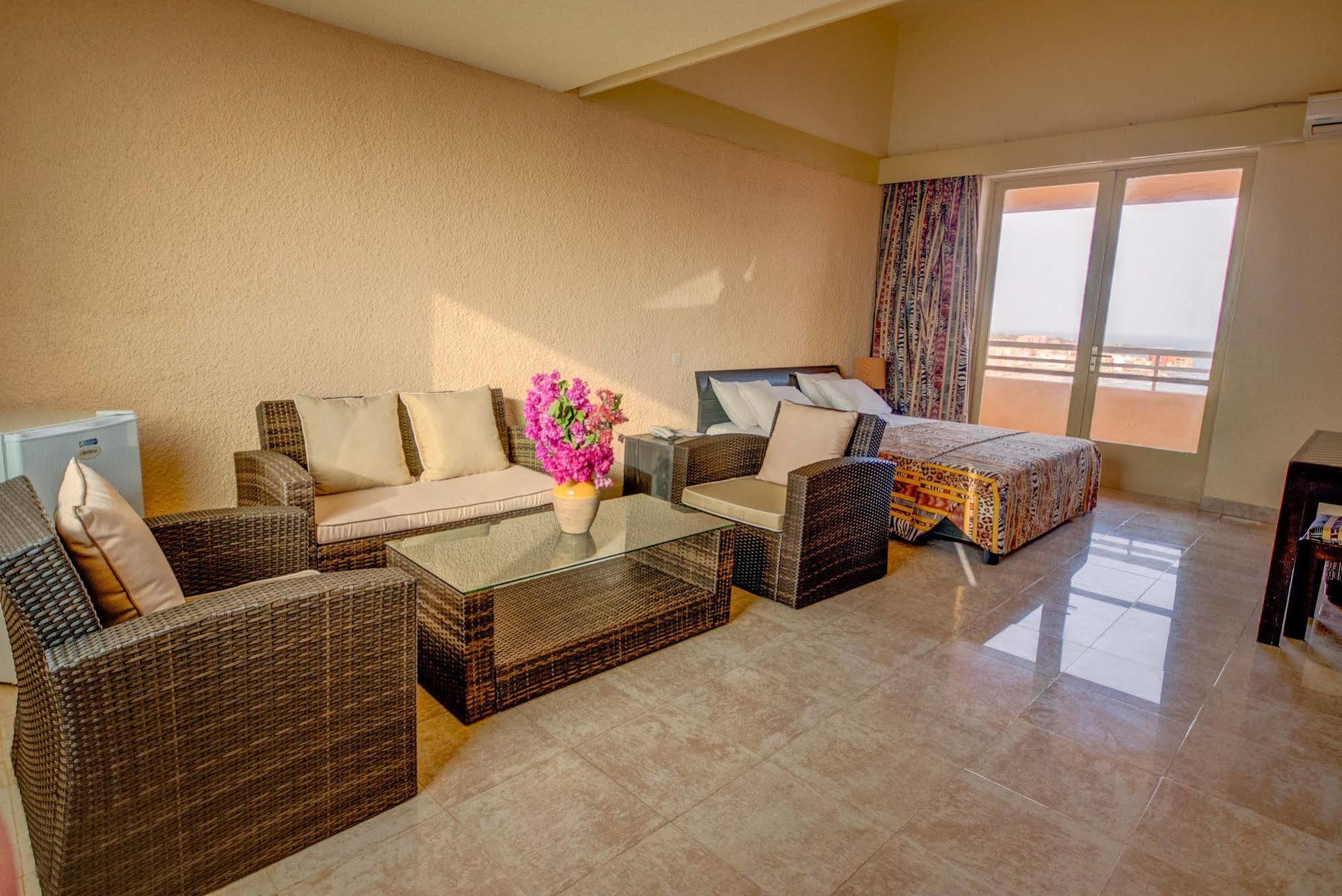 Ngor Diarama Hotel Дакар Екстериор снимка