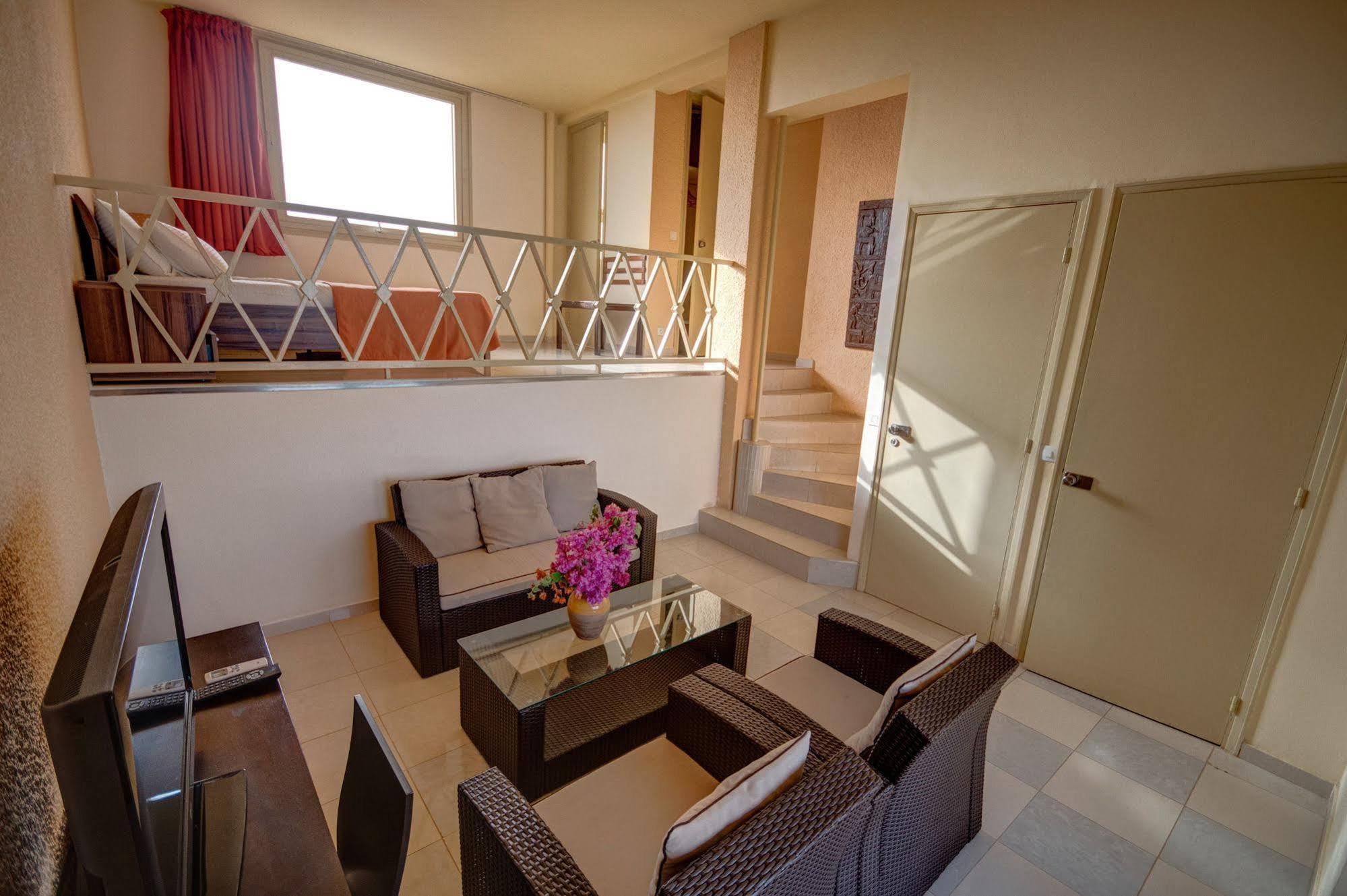 Ngor Diarama Hotel Дакар Екстериор снимка