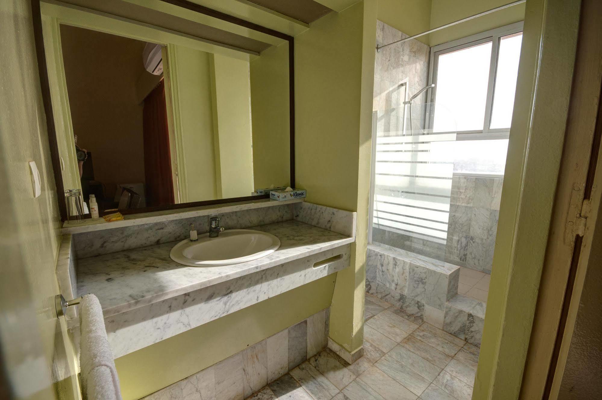 Ngor Diarama Hotel Дакар Екстериор снимка