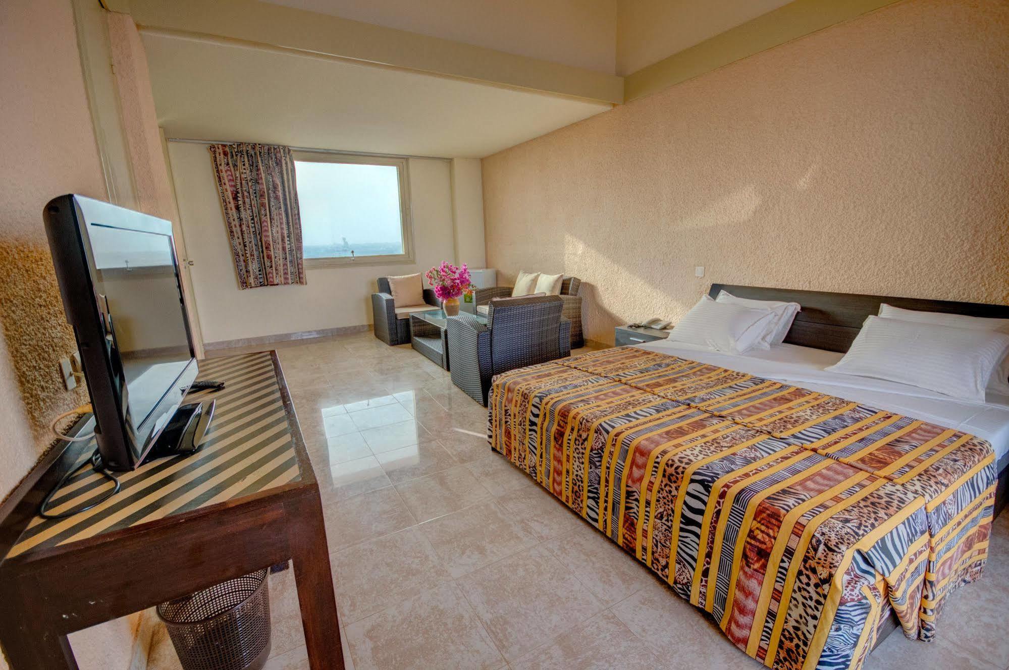 Ngor Diarama Hotel Дакар Екстериор снимка